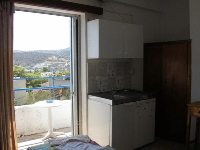 Efrosyni Apartments Agia Marina  Exterior foto